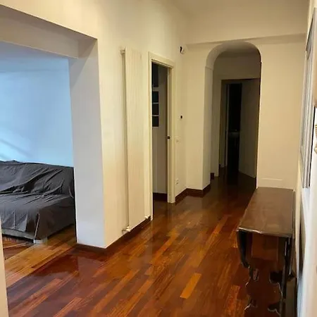 Apartment In Centro Storico Vicino La Stazione Termini *
